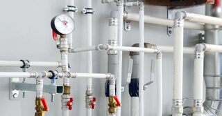 Замена труб водоснабжения в квартире в Мирном – цена от 4549 руб., Мастер24